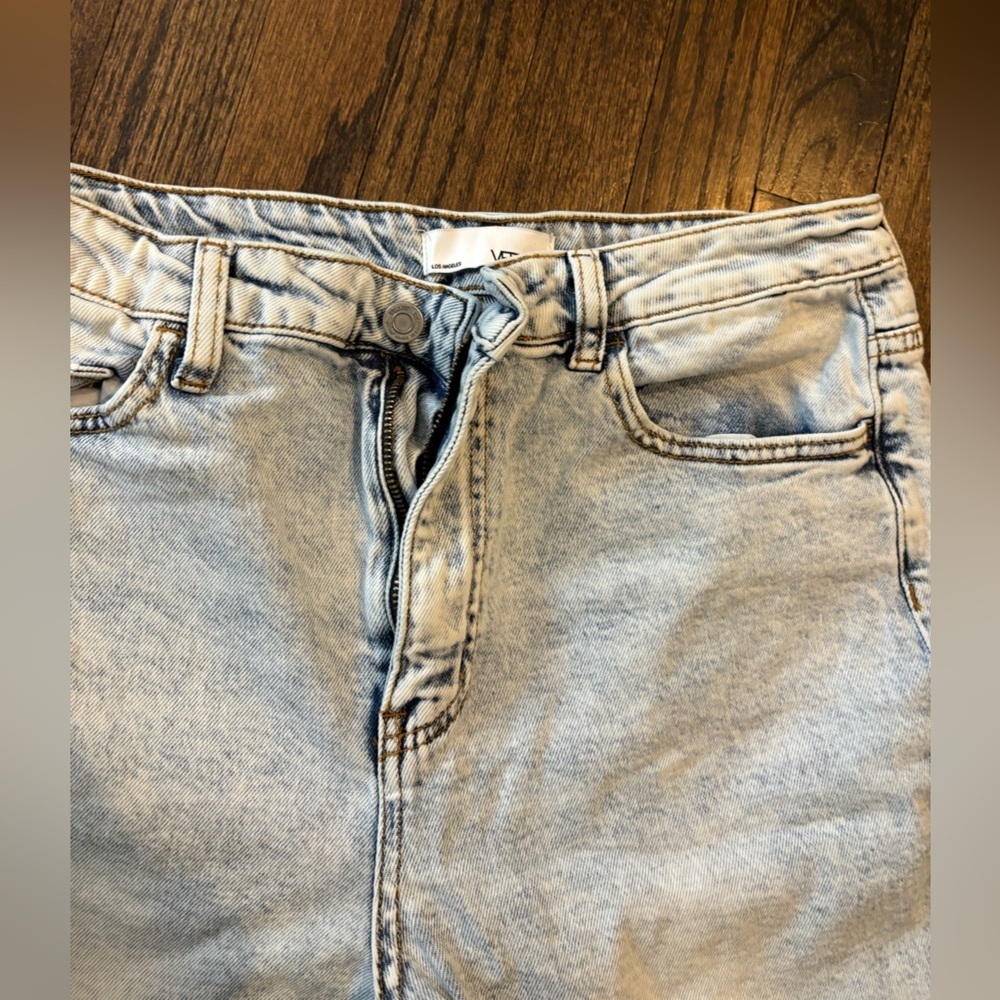 Vervet Women's Straight Distressed Hem Acid Wash Denim Jeans - Size 31 - Picture 4 of 7